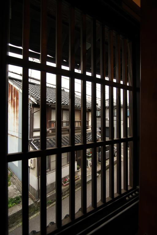 Kanazawa Guest House East Mountain Экстерьер фото