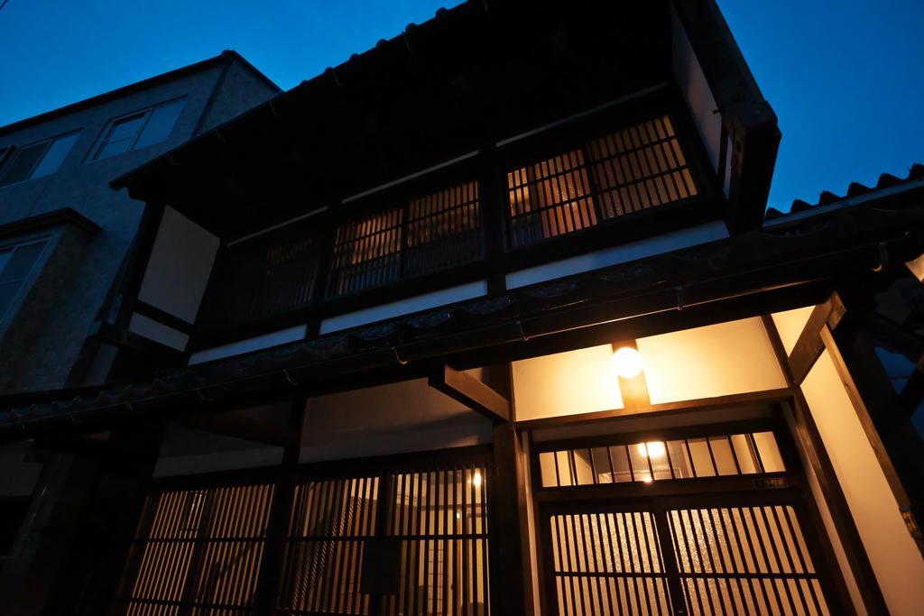 Kanazawa Guest House East Mountain Экстерьер фото